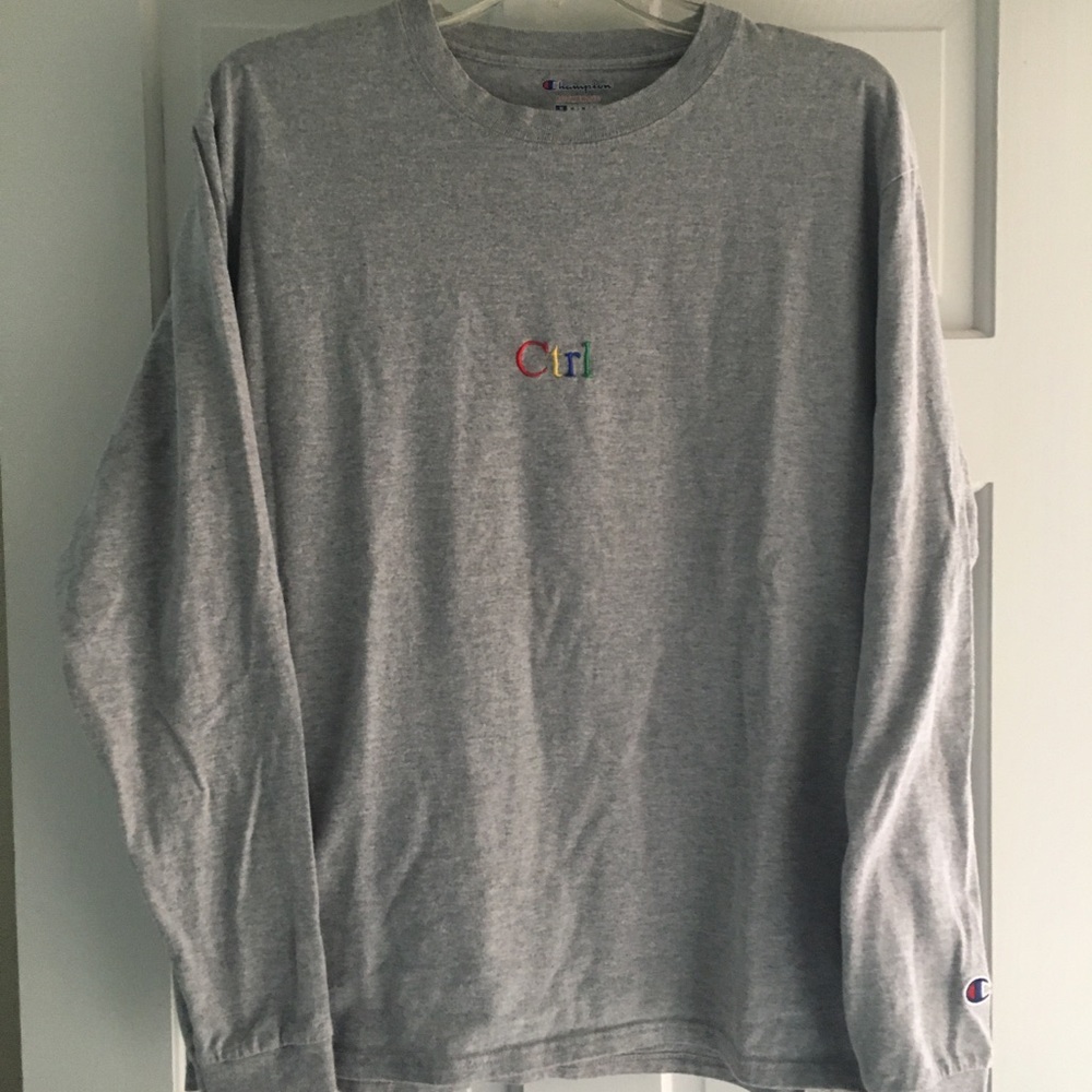 Champion long sleeved t-shirt